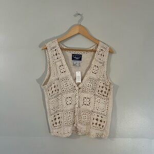 Vintage 90s Best American boho hand-knit crochet cream button up vest